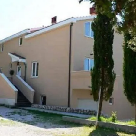 Danijela & Vlado - One Bedroom With Balcony And Garden View * Лопар