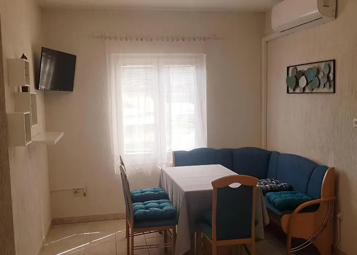 Danijela & Vlado - One Bedroom With Balcony And Garden View Апартаменты Лопар