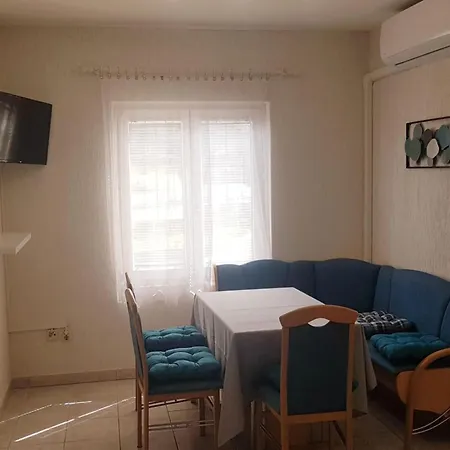 Danijela & Vlado - One Bedroom With Balcony And Garden View Apartmán Lopar