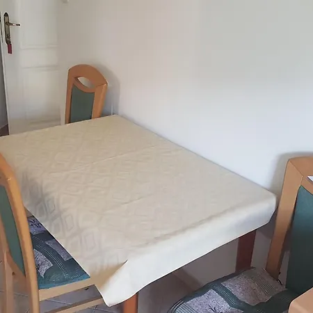 Danijela & Vlado - One Bedroom With Balcony And Garden View