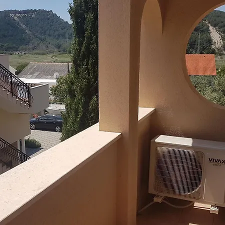 Danijela & Vlado - One Bedroom With Balcony And Garden View Lopar