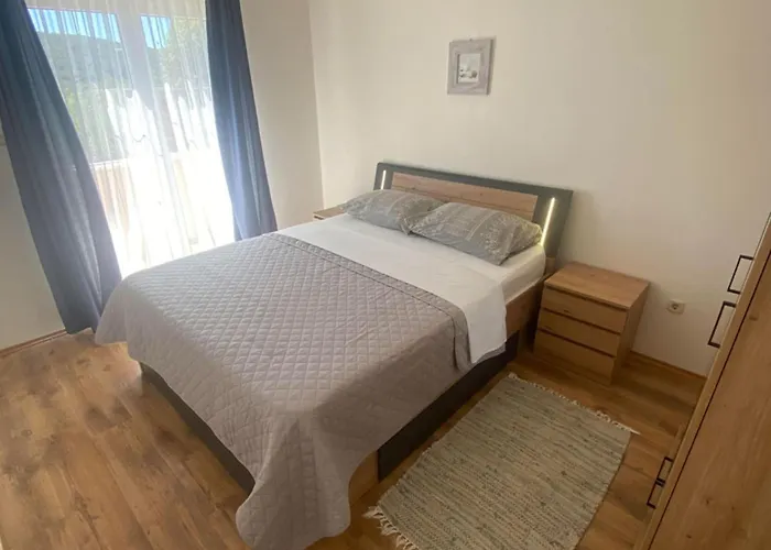 Danijela & Vlado - One Bedroom With Balcony And Garden View *