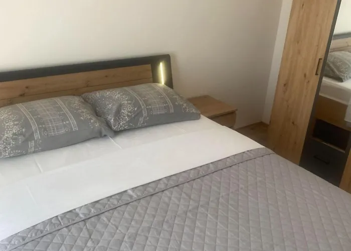 Danijela & Vlado - One Bedroom With Balcony And Garden View Lopar