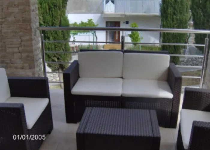 Apartmán Danijela & Vlado - One Bedroom With Balcony And Garden View Lopar